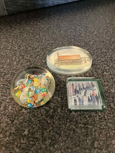 Photo of free paperweights (Pant SY10) #1