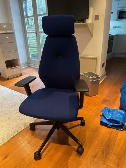 Photo of free Desk Chair (W6) #3