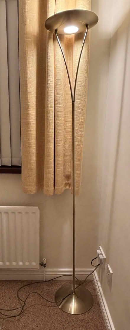 Photo of free Uplighter (BT8) #1