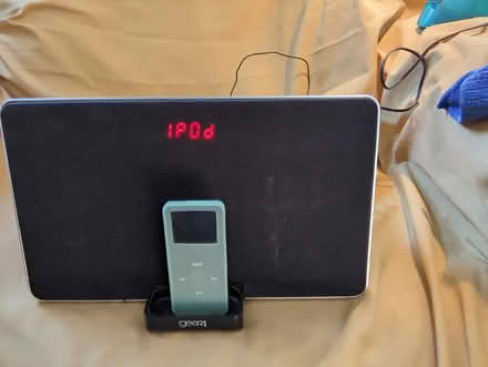 Photo of free Gear4 iPod Dock With Radio (TN31) #1