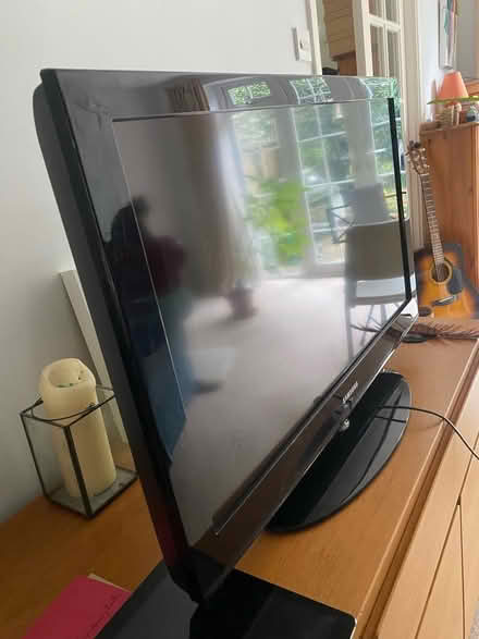 Photo of free Samsung tv (Maidenhead SL6) #2