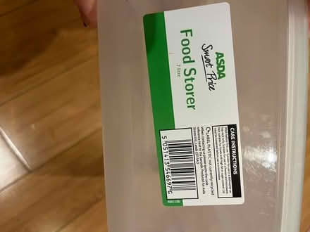 Photo of free 1litre food container (Waterlooville PO7) #2