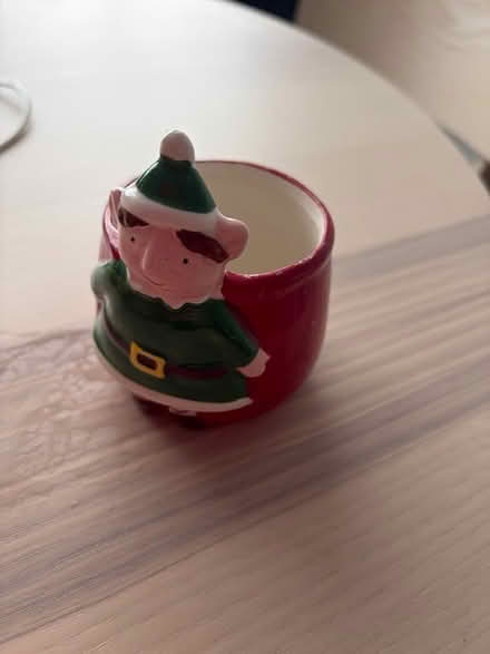 Photo of free Small ceramic pot (Earl’s Court SW5) #1