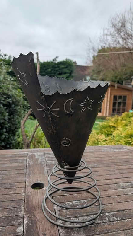 Photo of free Metal lamp shade (BA1) #1