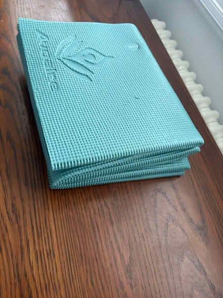 Photo of free Yoga mat (Surbiton KT6) #1