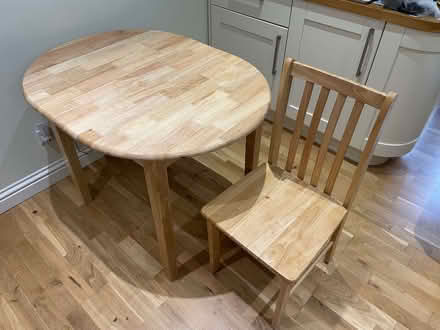 Photo of free Table and set of four chairs (Cassiobury Estate WD17) #1