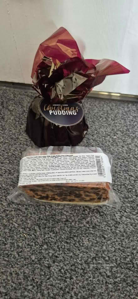 Photo of free Christmas cake and pudding (E17) #1
