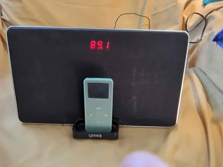 Photo of free Gear4 iPod Dock With Radio (TN31) #2