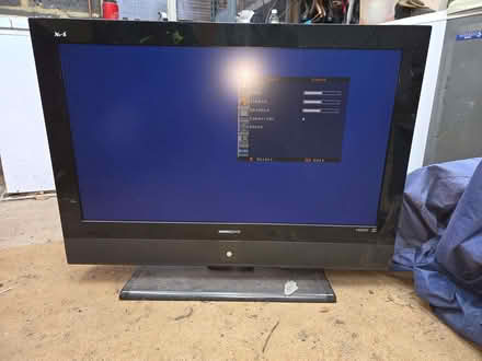 Photo of free 37" Hannspree LCD TV (DA5) #1