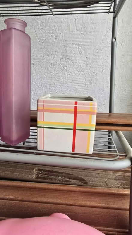 Photo of free Pink vases & pots (Forest Glen) #4