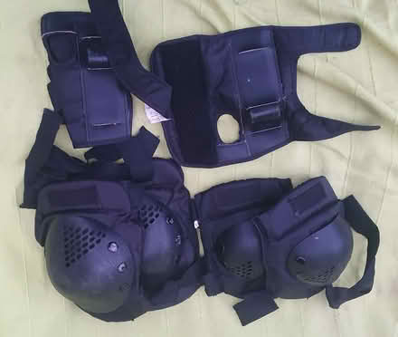 Photo of free Skating Skateboard PPE – Purple (Culmstock) #1