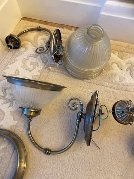 Photo of free Pr8 2hx light fixtures (Southport PR8) #2