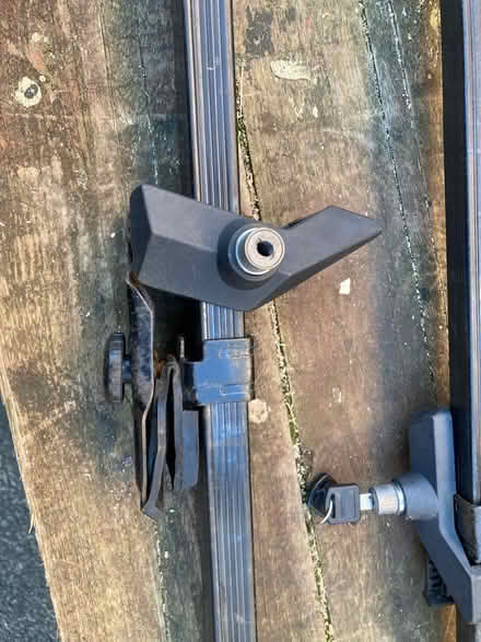 Photo of free Car roof bars (Shelton Lock DE73) #4