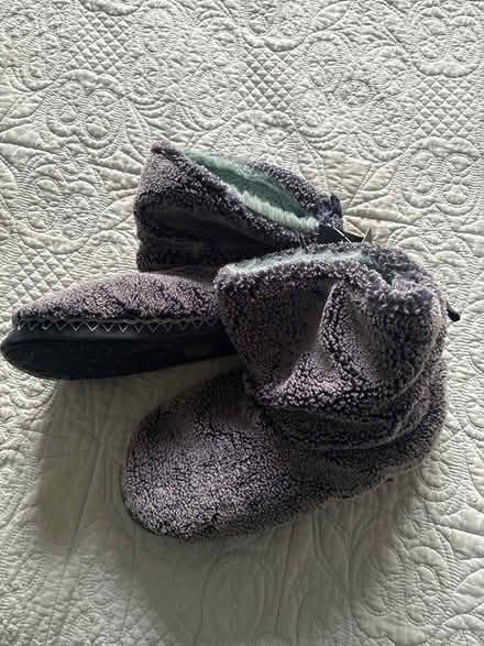 Photo of free Brand new slipper boots (Wells BA5) #1