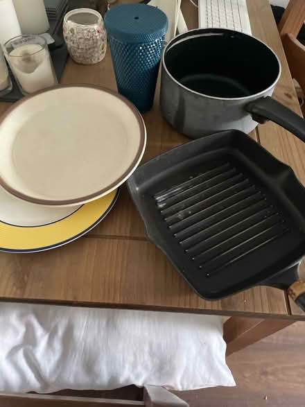 Photo of free Pans plates (At albans) #1