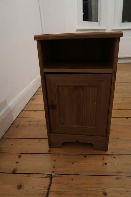 Photo of free bedside cabinet (Stoke Newington N16) #1