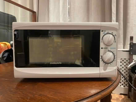 Photo of free Cookworks 700w Microwave (Walham Green SW6) #1