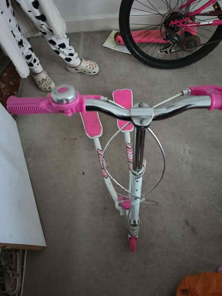 Photo of free Girls Scissor scooter (Blackley M9) #2