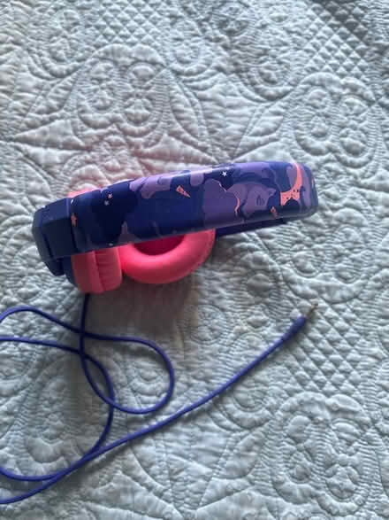 Photo of free Child’s headphones (Wells BA5) #3