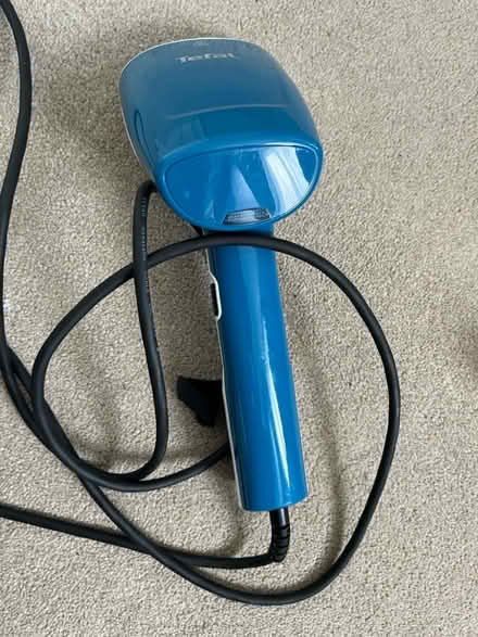 Photo of free Hand held clothes steamer (Uxbridge UB8) #2