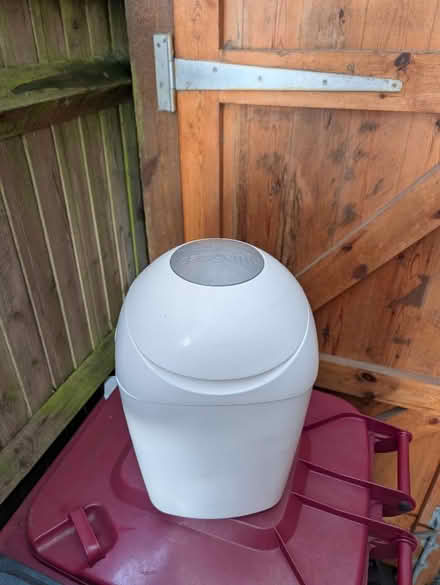 Photo of free Nappy bin (Tilehurst RG31) #1