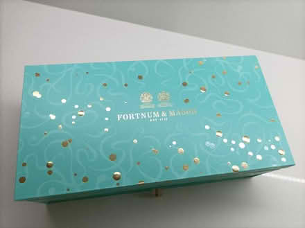 Photo of free Fortnum & Mason Champagne Box (Swan Lane, Wickford, SS11) #3