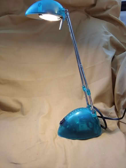 Photo of free Extendable Desk Lamp (TN31) #2