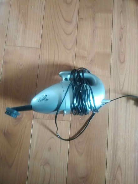 Photo of free mini vac (Hertford sg13 7hs) #1