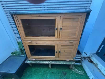 Photo of free Hutch (for rabbits or guinea pigs) (Ealing W5) #4