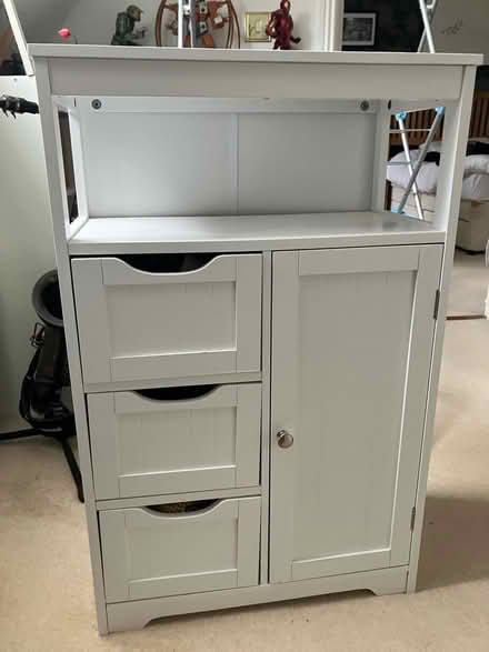 Photo of free Small bathroom freestanding white cabinet (The Oakalls B60) #1