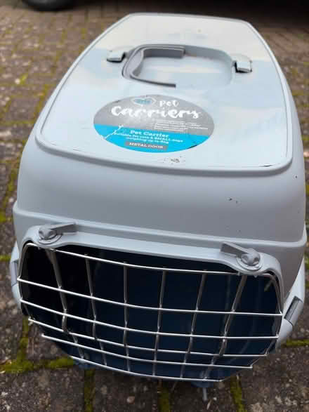 Photo of free Pet carrier (Old Hatfield AL10) #1