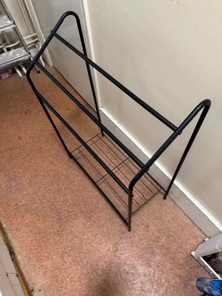 Photo of free Towel and cloth rack (E5) #2