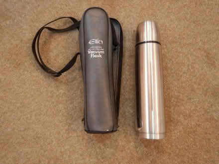 Photo of free Vacuum flask and carry case (Horndean PO8) #1