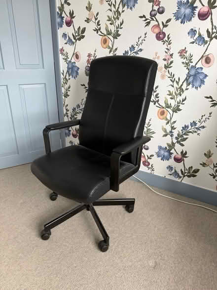 Photo of free Office chair (Elmers End BR3) #3