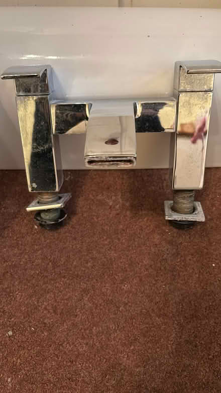 Photo of free Pedestal sink and matching bath tap (Bognor (Town centre) PO21) #2