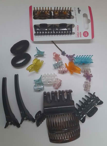 Photo of free Assorted hair clips (Malvern Link WR14) #1