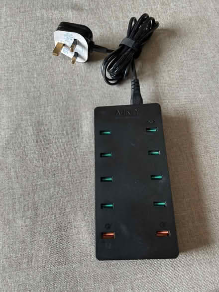 Photo of free USB multi charger (Heysham LA3) #2