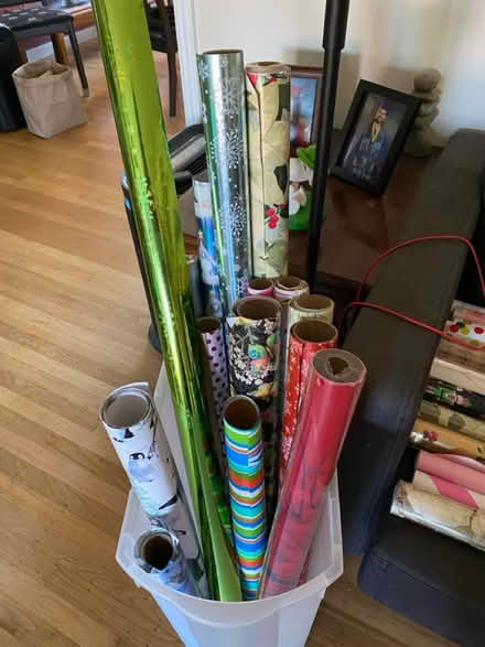 Photo of free Gift wrapping supplies (David & Bancroft) #1