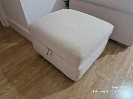 Photo of free Storage ottoman (Lion Gate TW9) #1