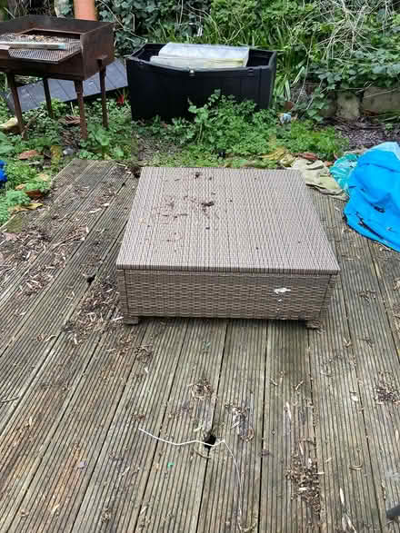 Photo of free Garden sofa and table (SE153BS) #2
