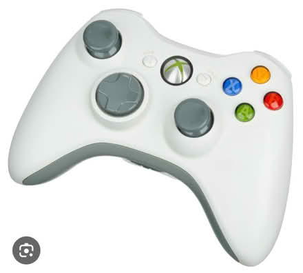 Photo of Xbox 360 controller (NW9) #1