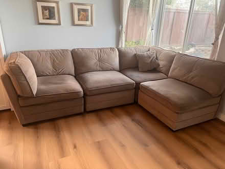 Photo of free Couch/sectional (Discovery Hills) #1