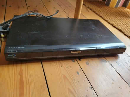 Photo of free Blu-Ray / DVD player (Wood Green N22) #1