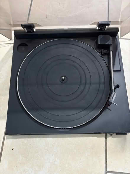 Photo of free Turntable (Westbury Wilts BA13) #1