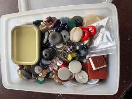 Photo of free Box of buttons (Westcliff SS0) #1