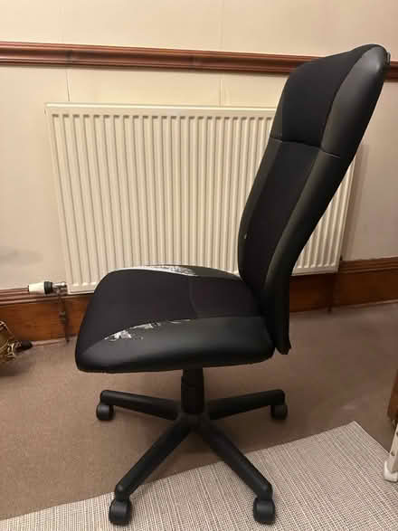 Photo of free Office chair - height adjustable (Bellevue EH7) #4
