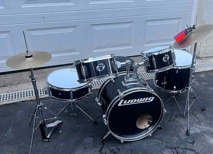Photo of free Children’s drum set (Red Hook NY) #1