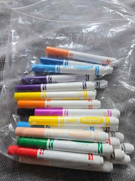 Photo of free Mixed kids books, games, pens (CR0) #4