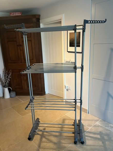 Photo of free Large extensible drying rack (Long Ditton KT7) #3