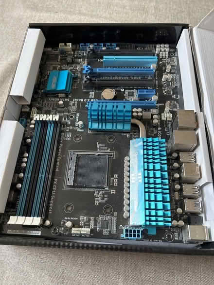 Photo of free ASUS mother board (Heysham LA3) #3